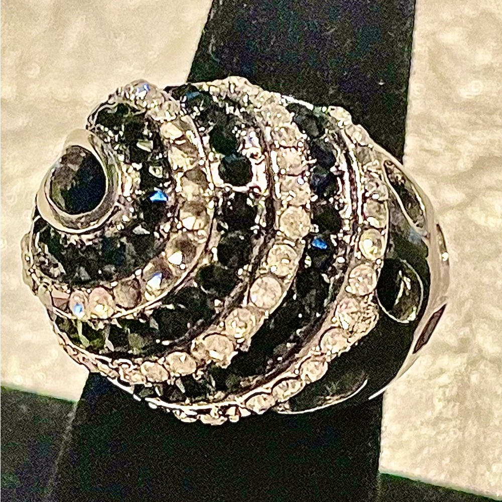 Luxury Large Dome Black & White Crystal on Sterling Silver Ring, sz 7